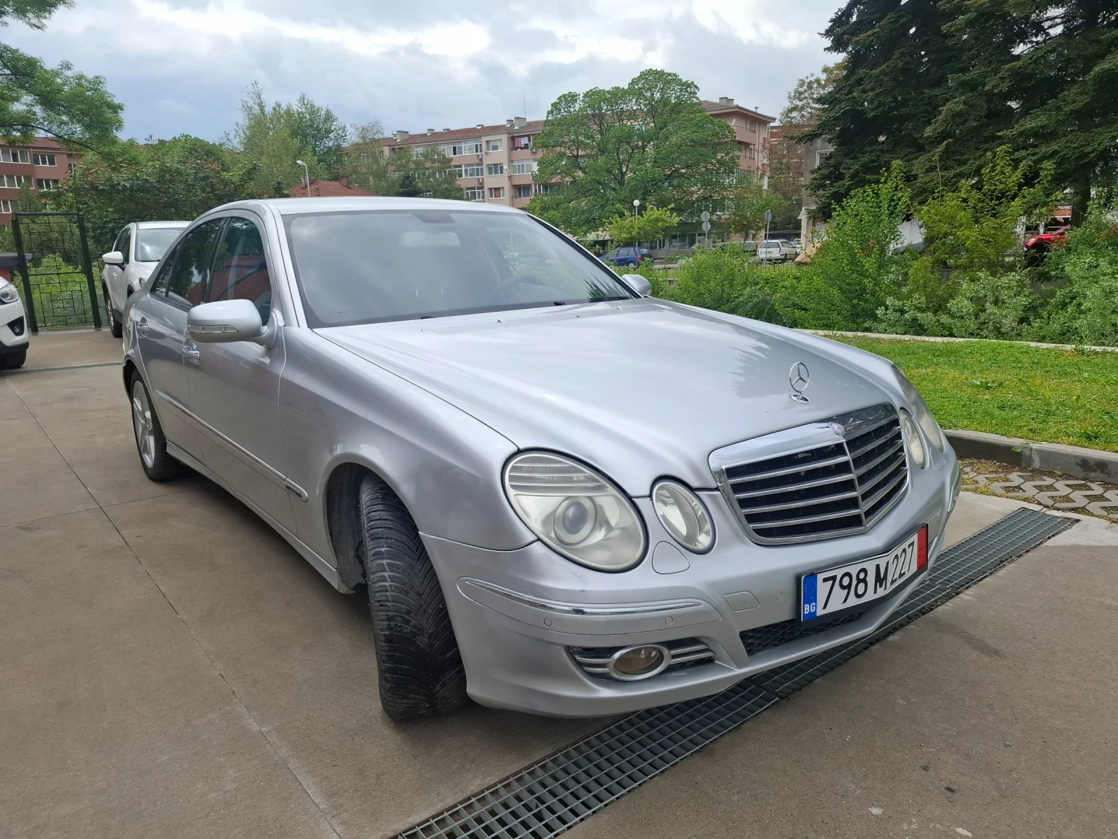 Mercedes-Benz E 320 Е320 CDI 4MATIC, снимка 3 - Автомобили и джипове - 54483522