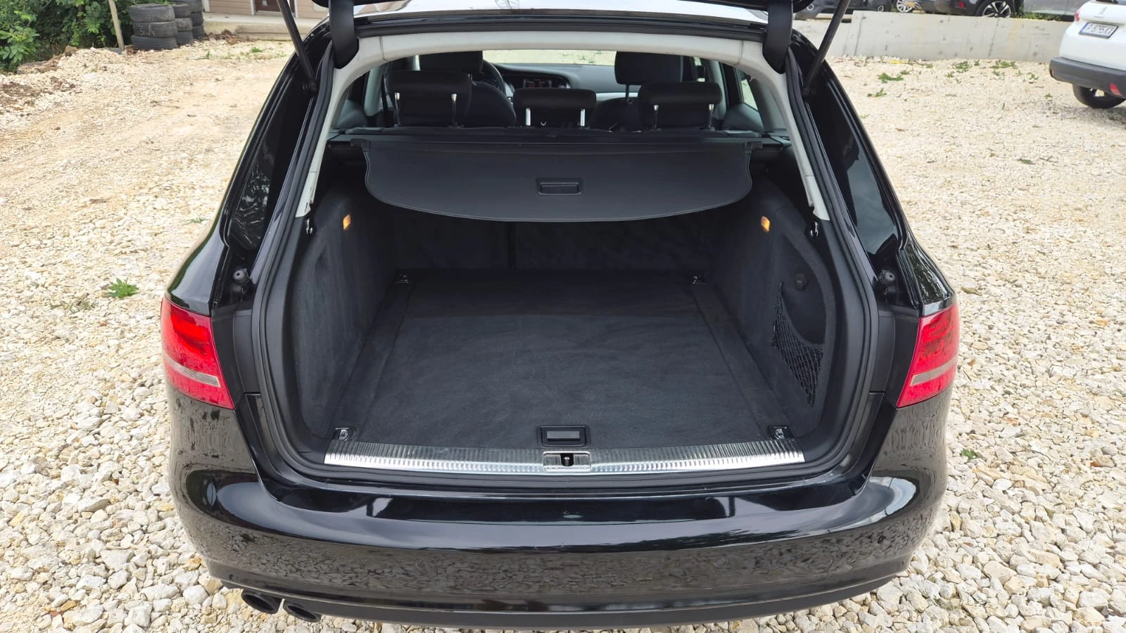 Audi A4 2.0 TDI Avant, снимка 7 - Автомобили и джипове - 54847129