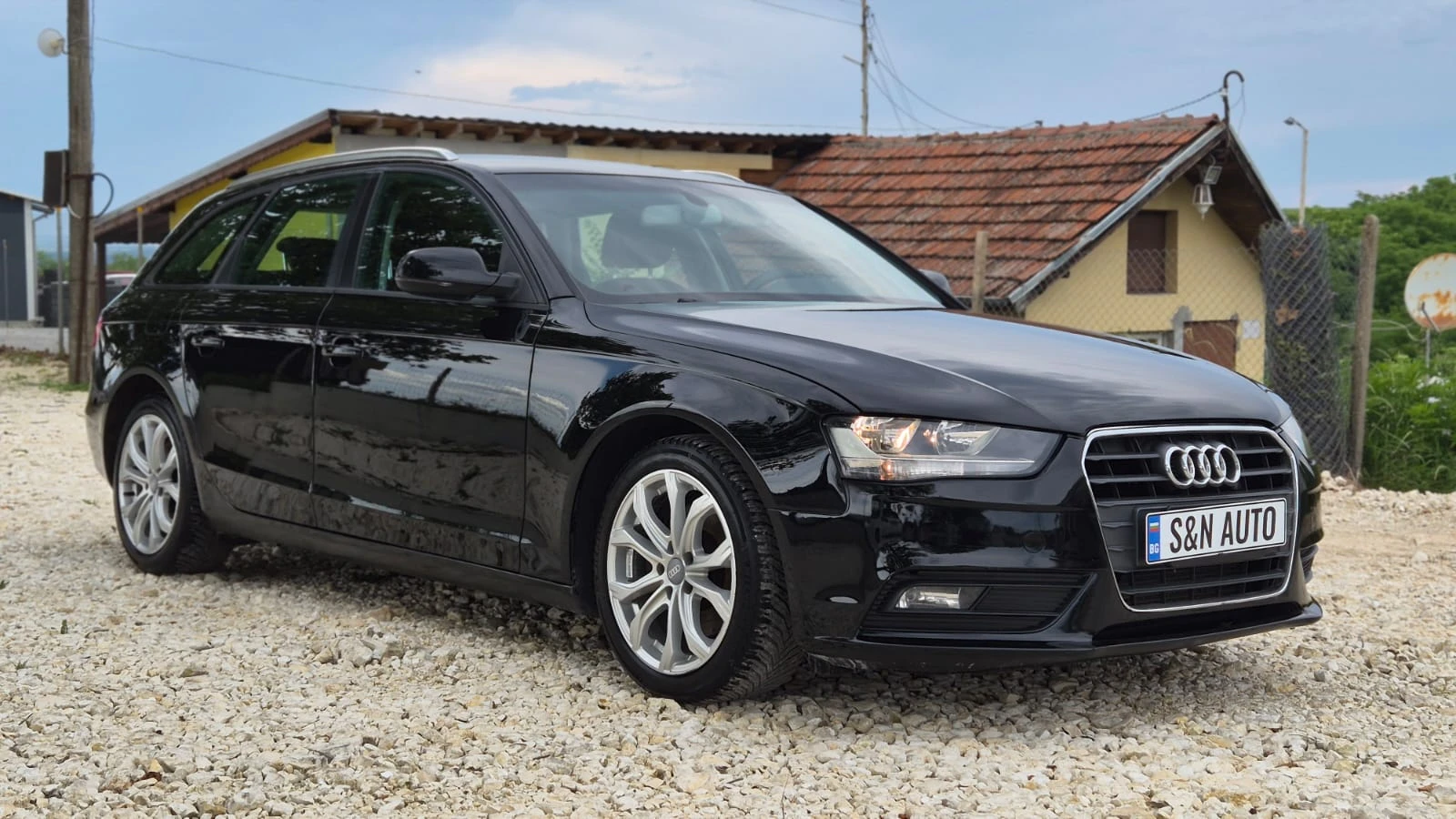 Audi A4 2.0 TDI Avant, снимка 2 - Автомобили и джипове - 54847129
