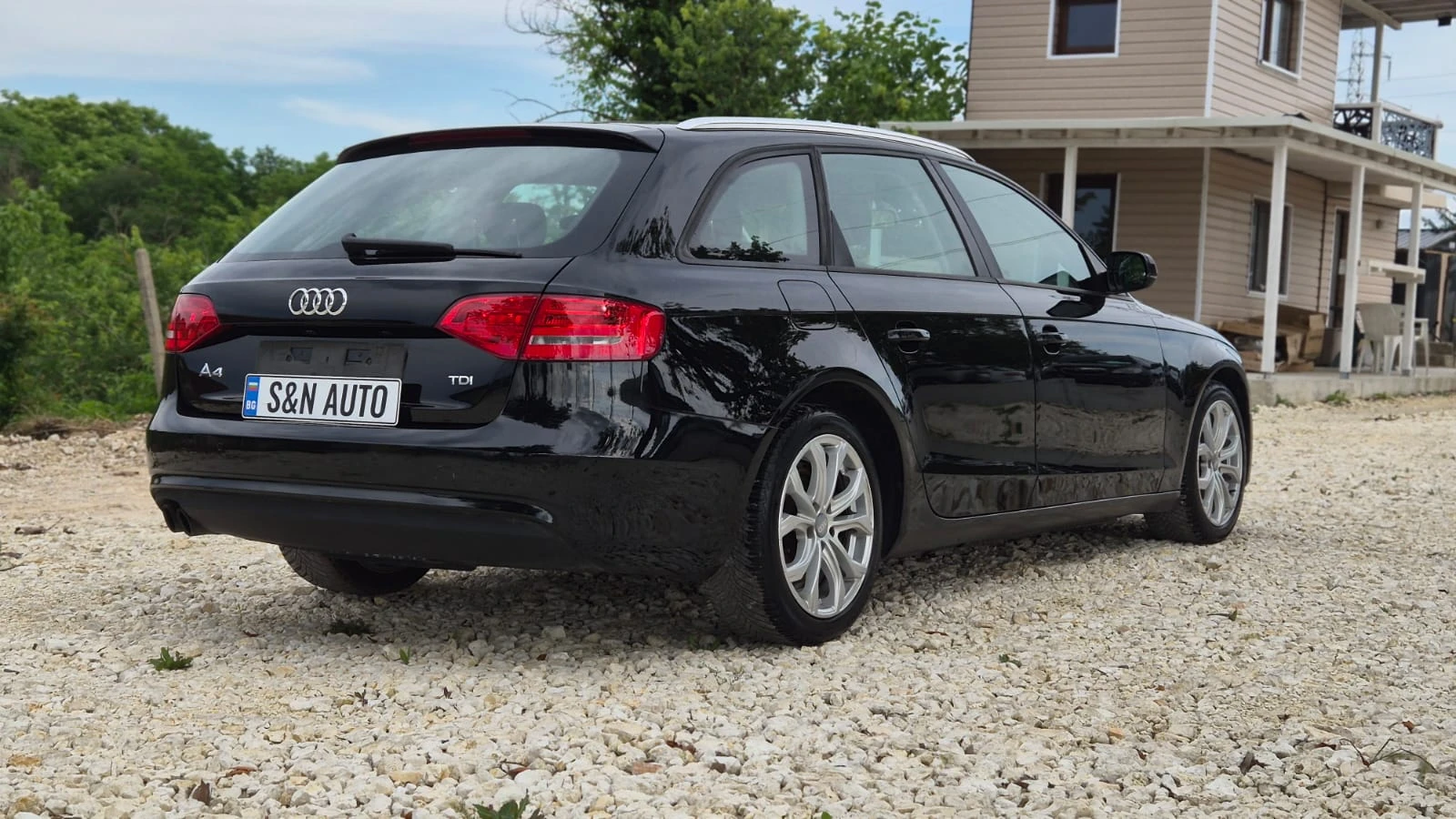 Audi A4 2.0 TDI Avant, снимка 5 - Автомобили и джипове - 54847129