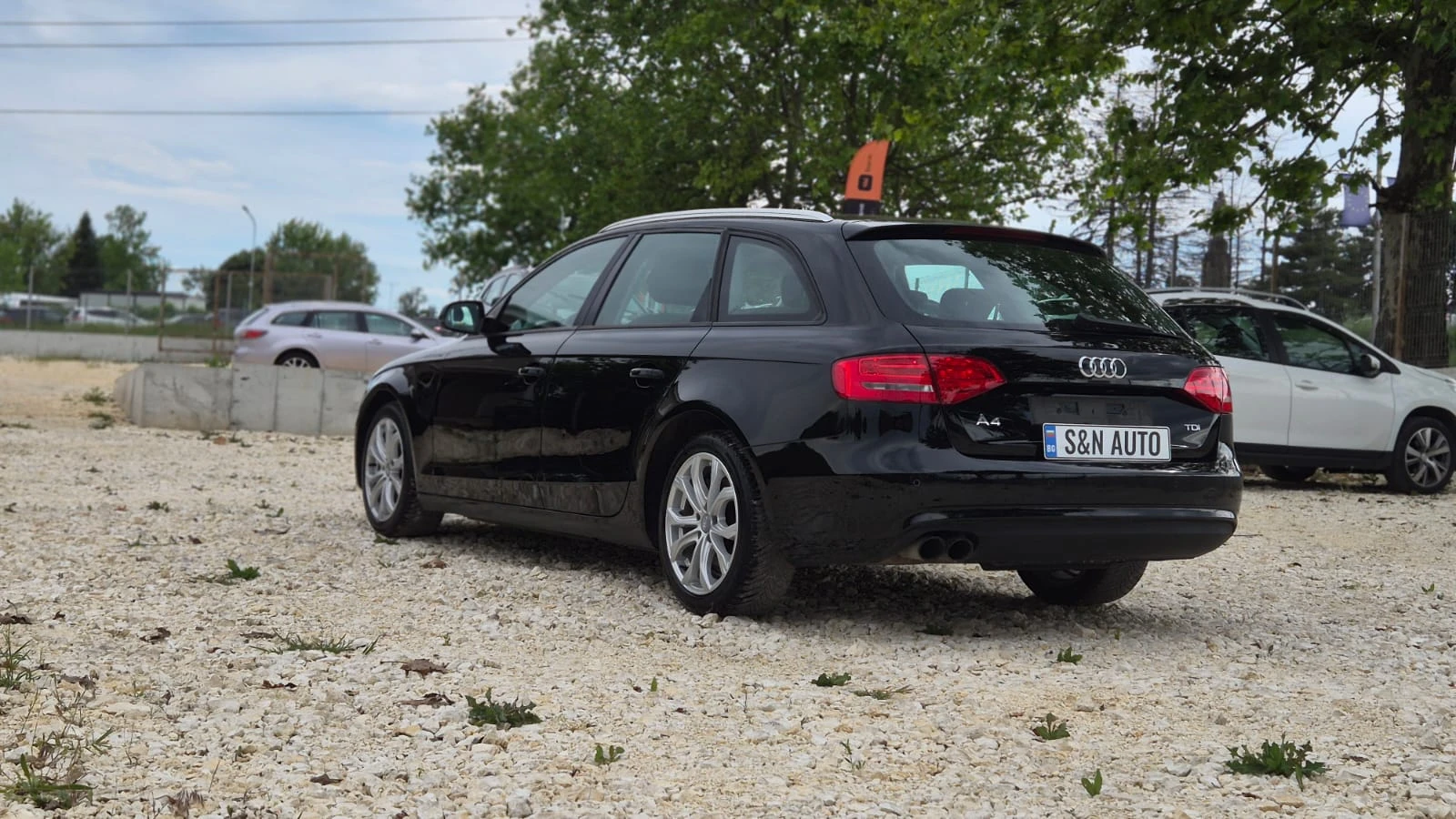 Audi A4 2.0 TDI Avant, снимка 6 - Автомобили и джипове - 54847129