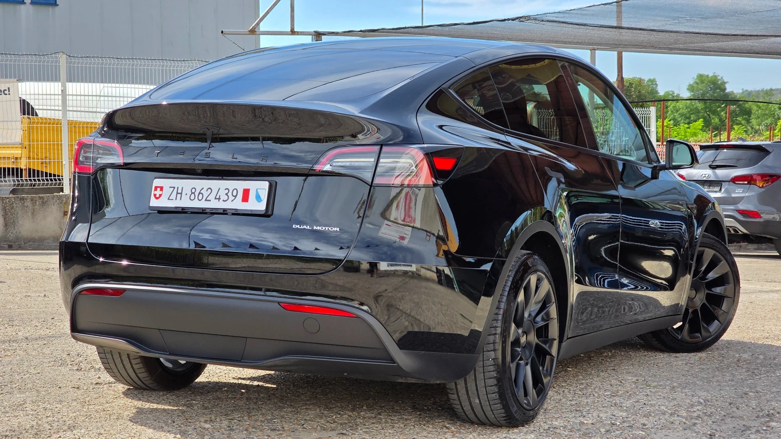 Tesla Model Y Dual motor/Long Range, снимка 4 - Автомобили и джипове - 54956143