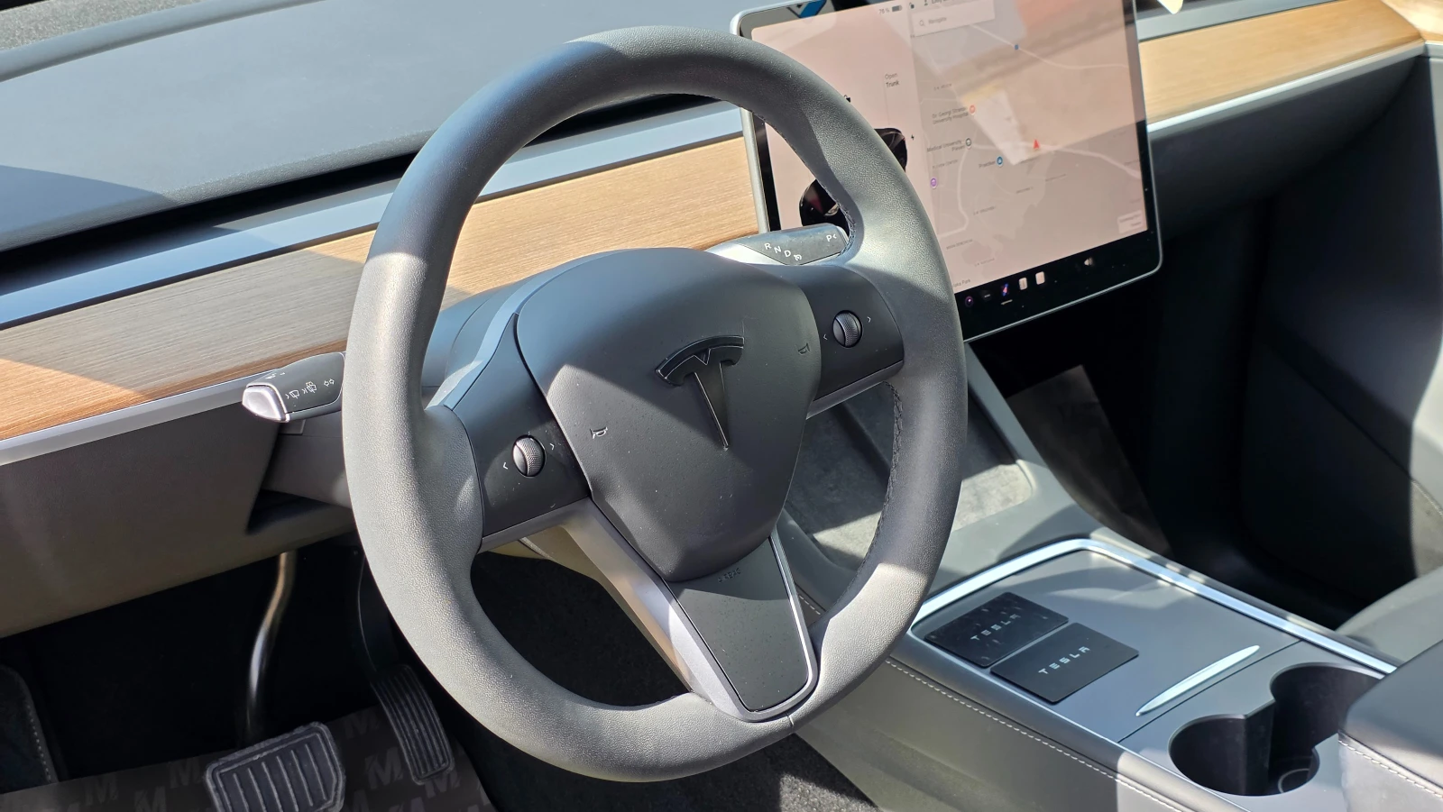 Tesla Model Y Dual motor/Long Range, снимка 8 - Автомобили и джипове - 54956143