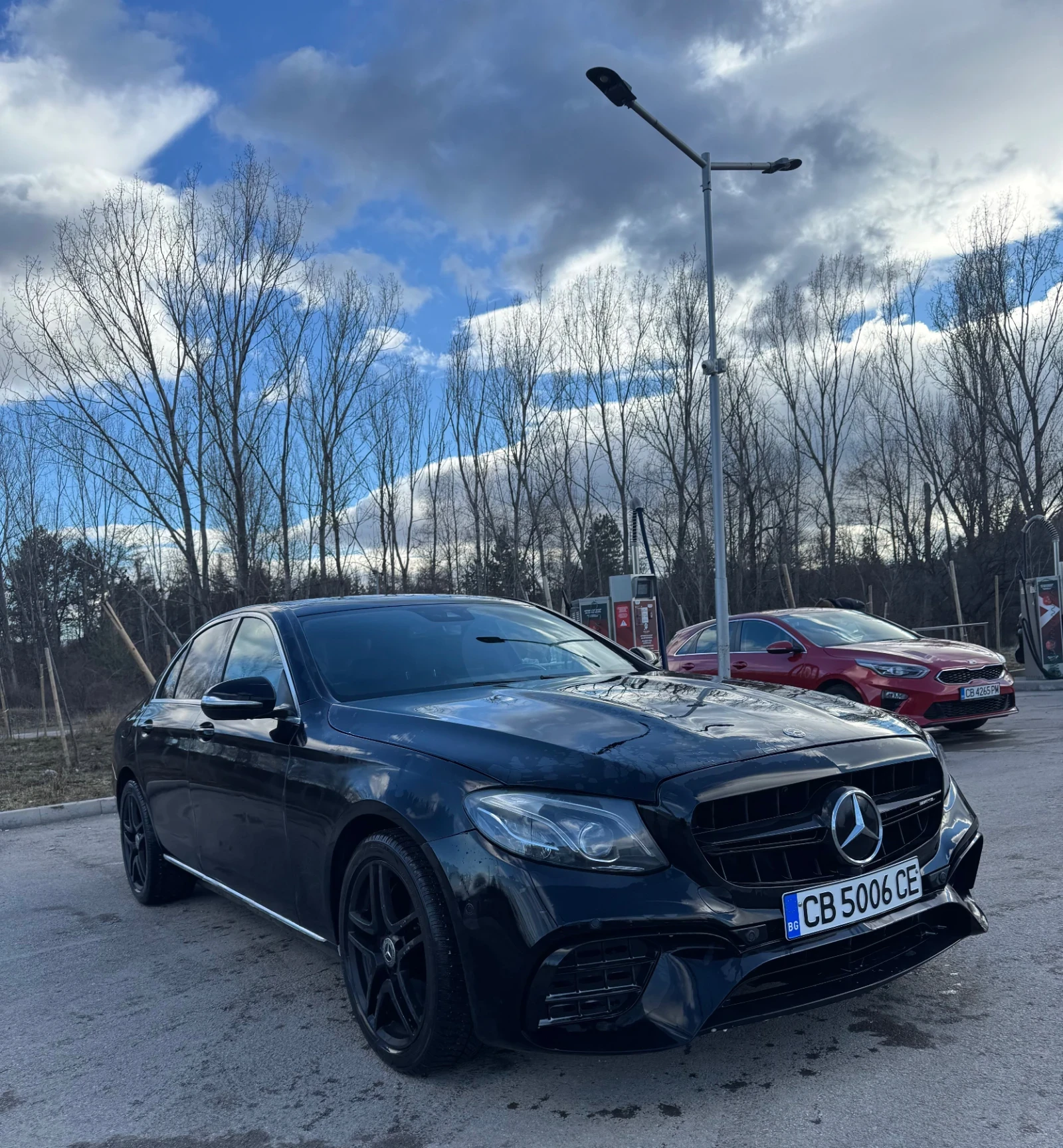 Mercedes-Benz E 200 AMG Пакет, снимка 2 - Автомобили и джипове - 55259771