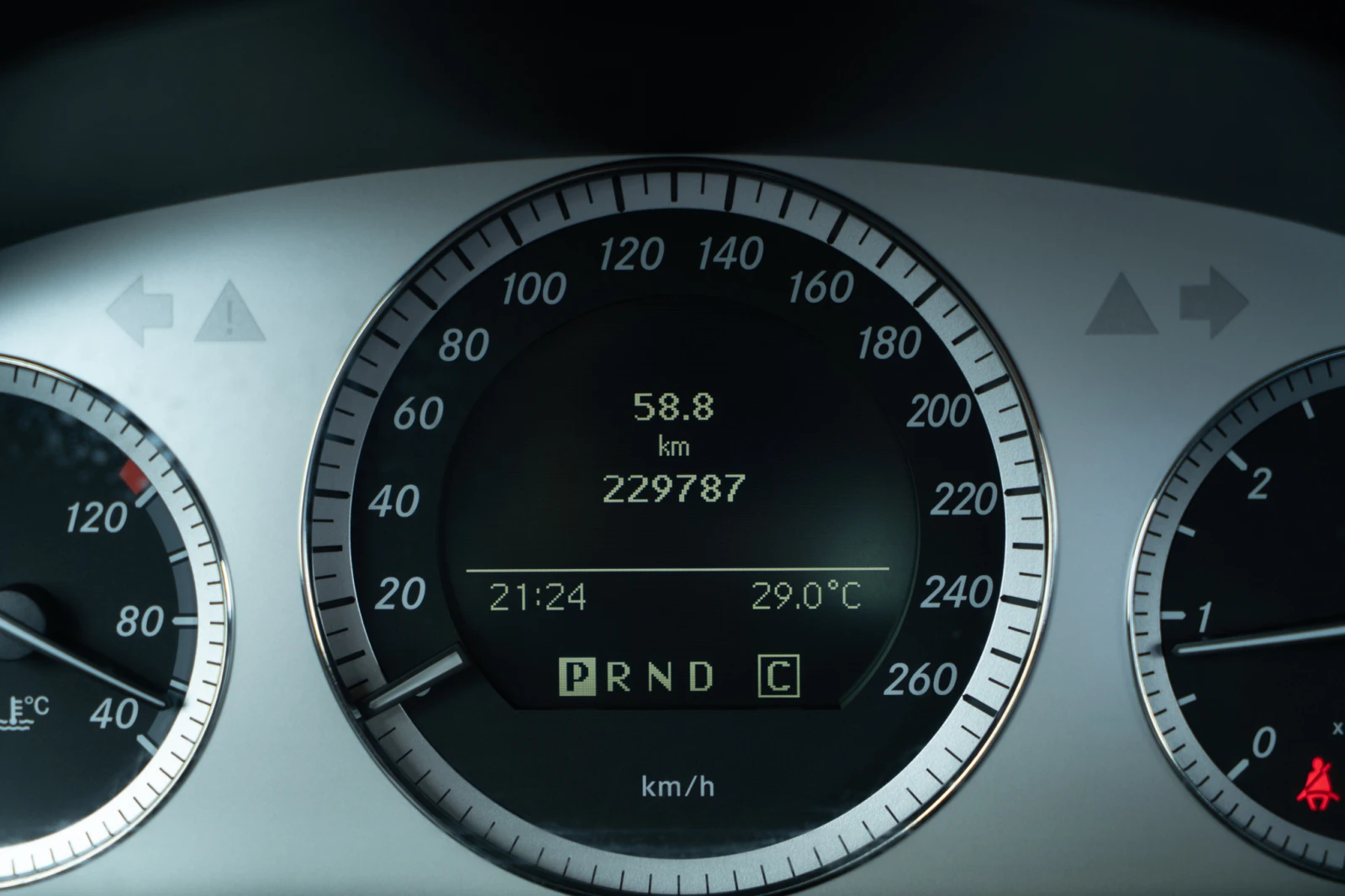 Mercedes-Benz C 220 D = 170HP = OM646 = TOP = ГАРАНЦИЯ = ЛИЗИНГ, снимка 8 - Автомобили и джипове - 55431911