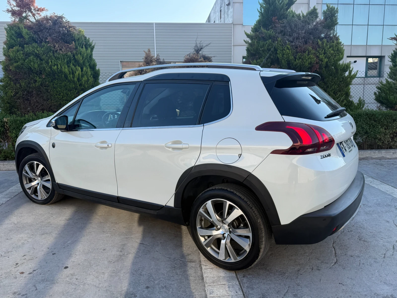 Peugeot 2008 Автоматик Crossway, снимка 6 - Автомобили и джипове - 55712612