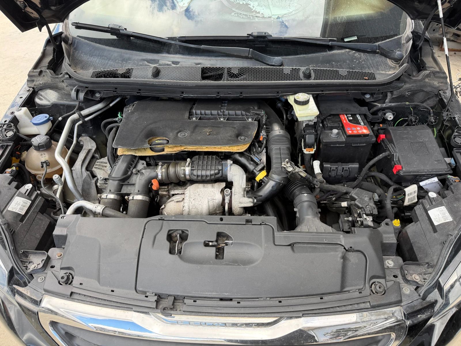 Peugeot 308 1.6 BLU E-HDI, снимка 7 - Автомобили и джипове - 56212979