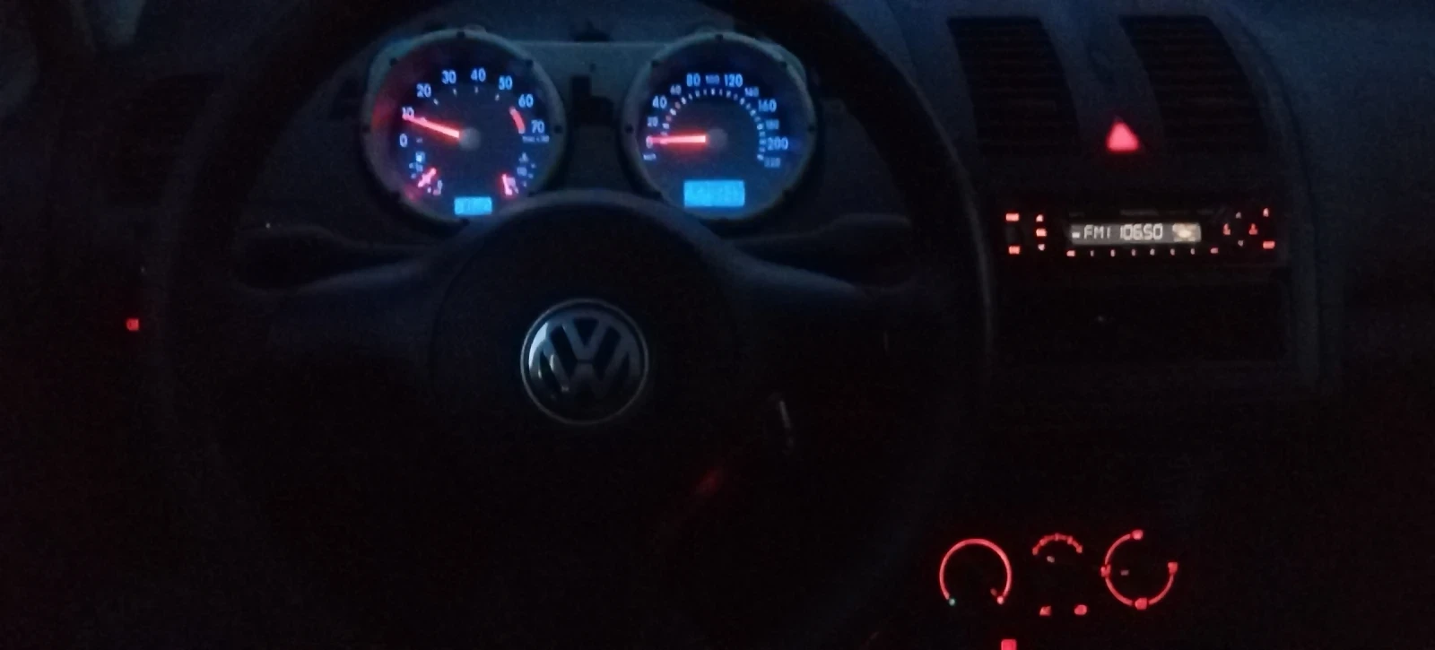 VW Polo, снимка 10 - Автомобили и джипове - 56289411