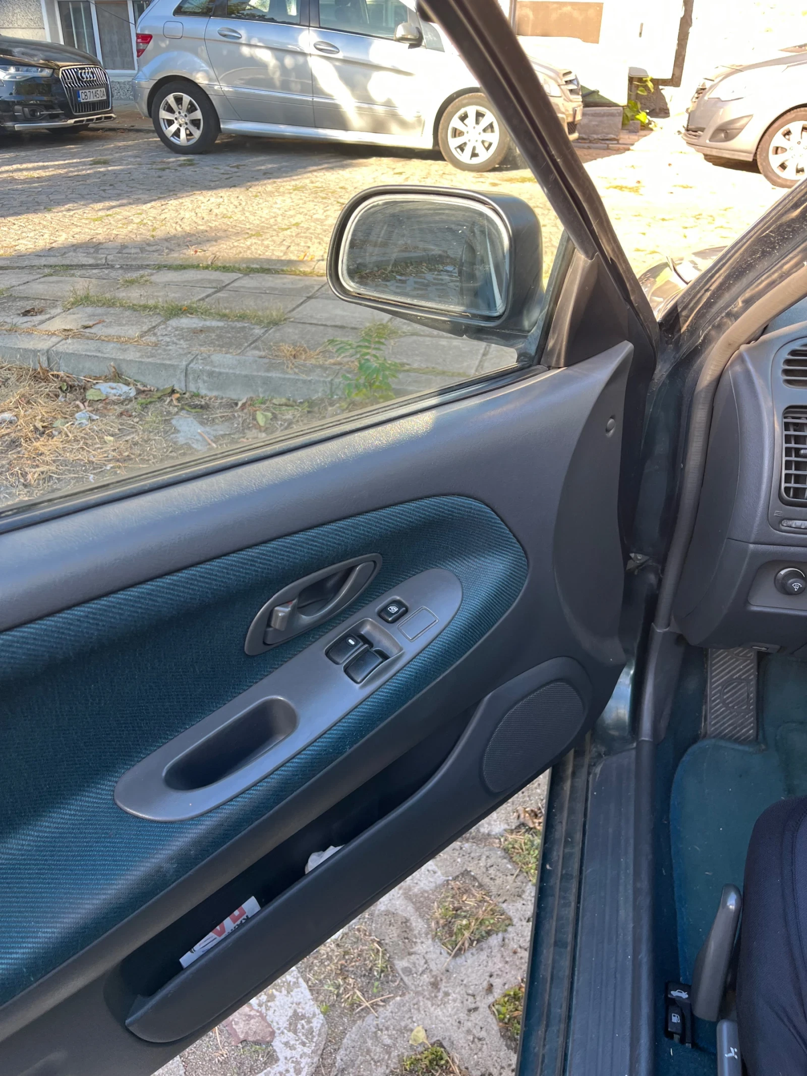 Mitsubishi Colt, снимка 9 - Автомобили и джипове - 56450821