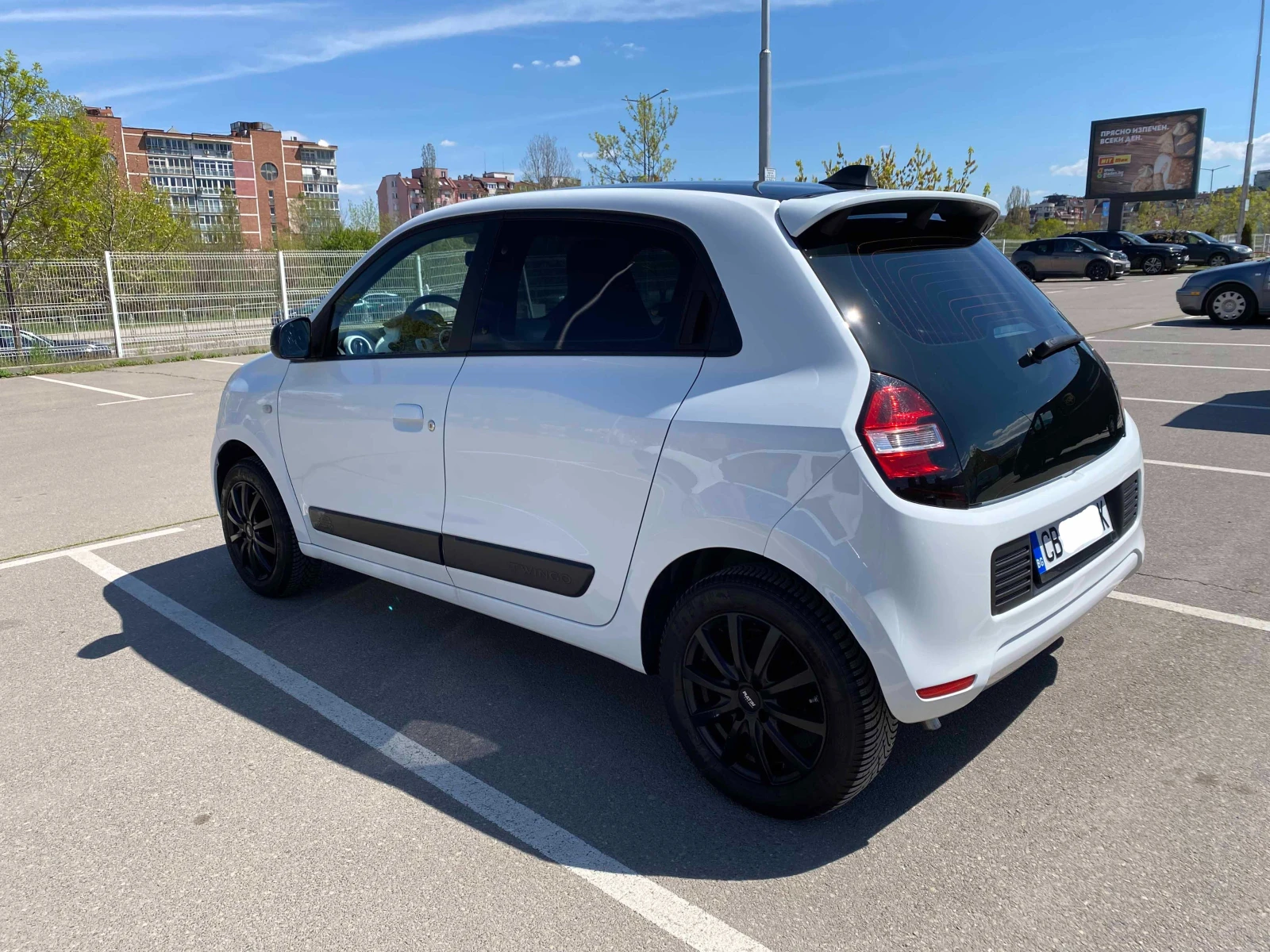 Renault Twingo 1.0 Sce, снимка 5 - Автомобили и джипове - 56554112