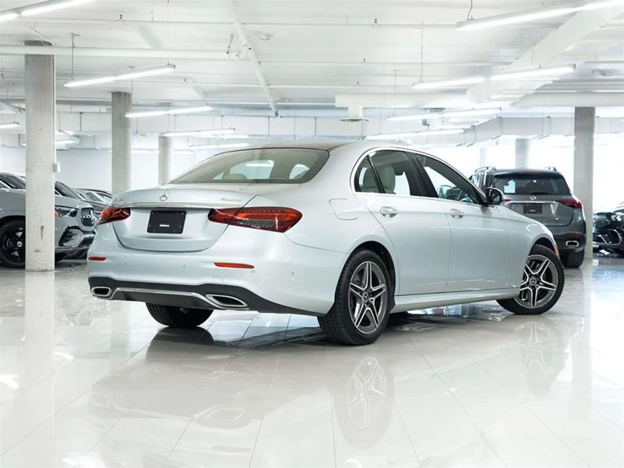 Mercedes-Benz E 450 4MATIC Sedan | Mobile.bg � ����������� 4