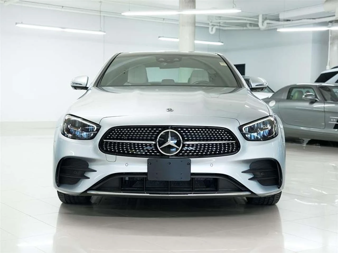 Mercedes-Benz E 450 4MATIC Sedan | Mobile.bg � ����������� 2