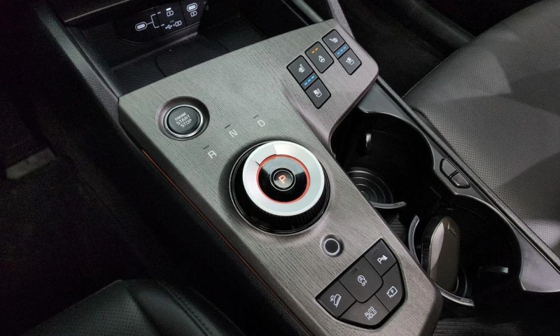 Kia Sportage Gasoline 1.6 Turbo 2WD Signature X Line, снимка 9 - Автомобили и джипове - 51992209