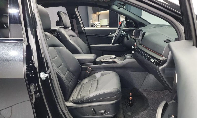 Kia Sportage Gasoline 1.6 Turbo 2WD Signature X Line, снимка 11 - Автомобили и джипове - 51992209