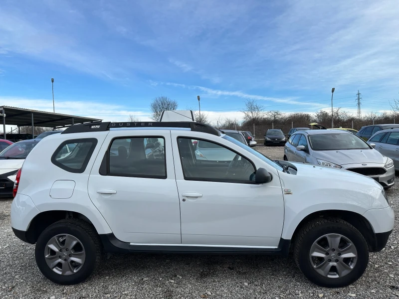 Dacia Duster 1.6i BENZ-GAZ, снимка 5 - Автомобили и джипове - 52707322