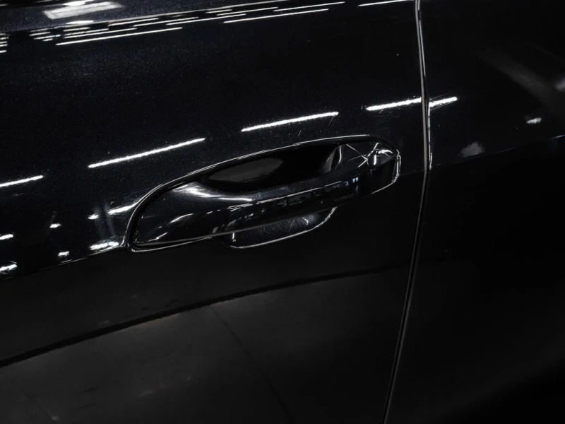 Audi Q8 * Progressiv 55 | Black Optics Pkg | 22in Rims | 3, снимка 16 - Автомобили и джипове - 52905853