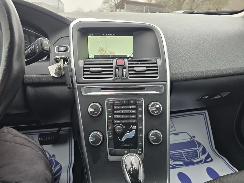 Volvo XC60 2.0d 190к.с 4х4 , снимка 16 - Автомобили и джипове - 53389999