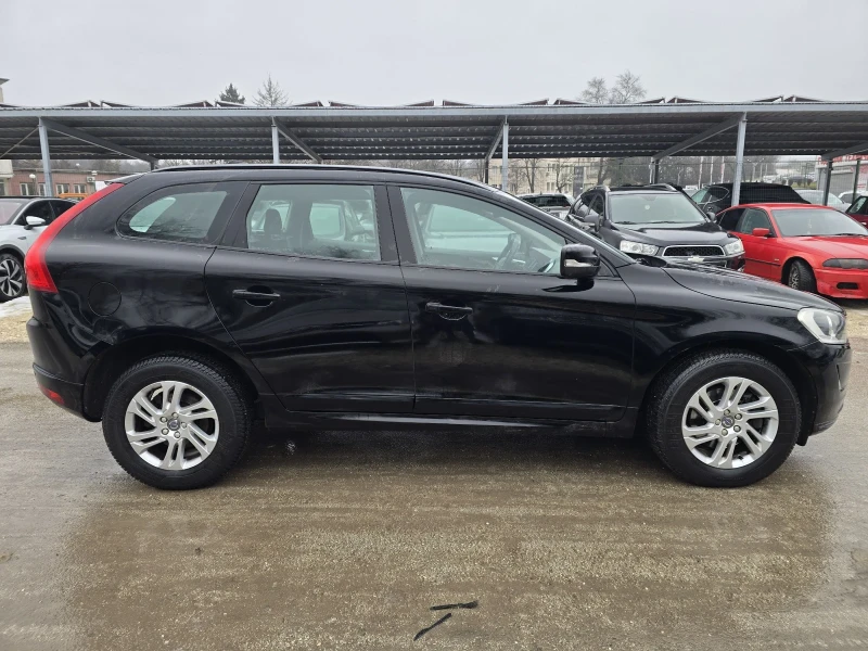 Volvo XC60 2.0d 190к.с 4х4 , снимка 8 - Автомобили и джипове - 53389999