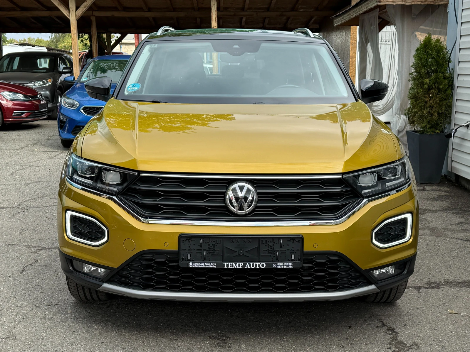 VW T-Roc 2.0TDI* 150к.с* 4x4* СЕРВИЗНА КНИЖКА С ПЪЛНА ИСТОР - изображение 2
