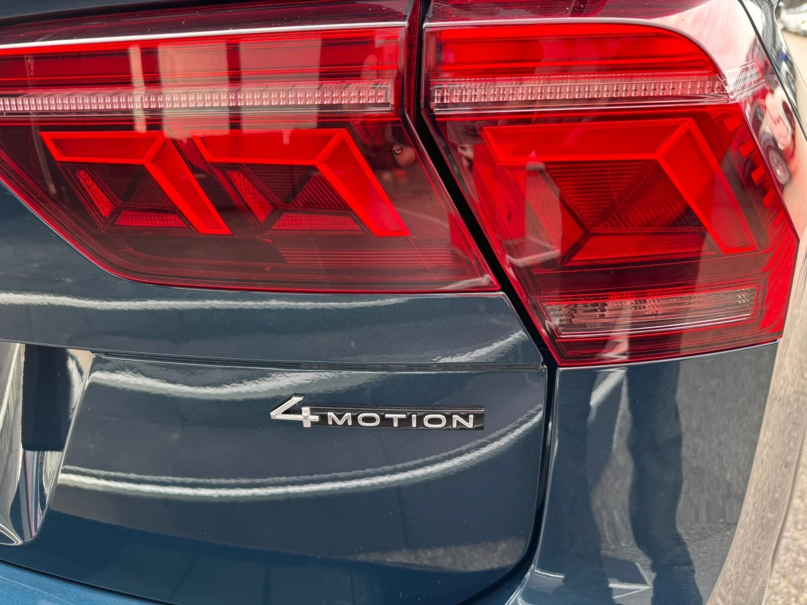 VW Tiguan 2.0D-4 MOTION-R LINE-FULL LED-DIGITAL-TOP | Mobile.bg � ����������� 9