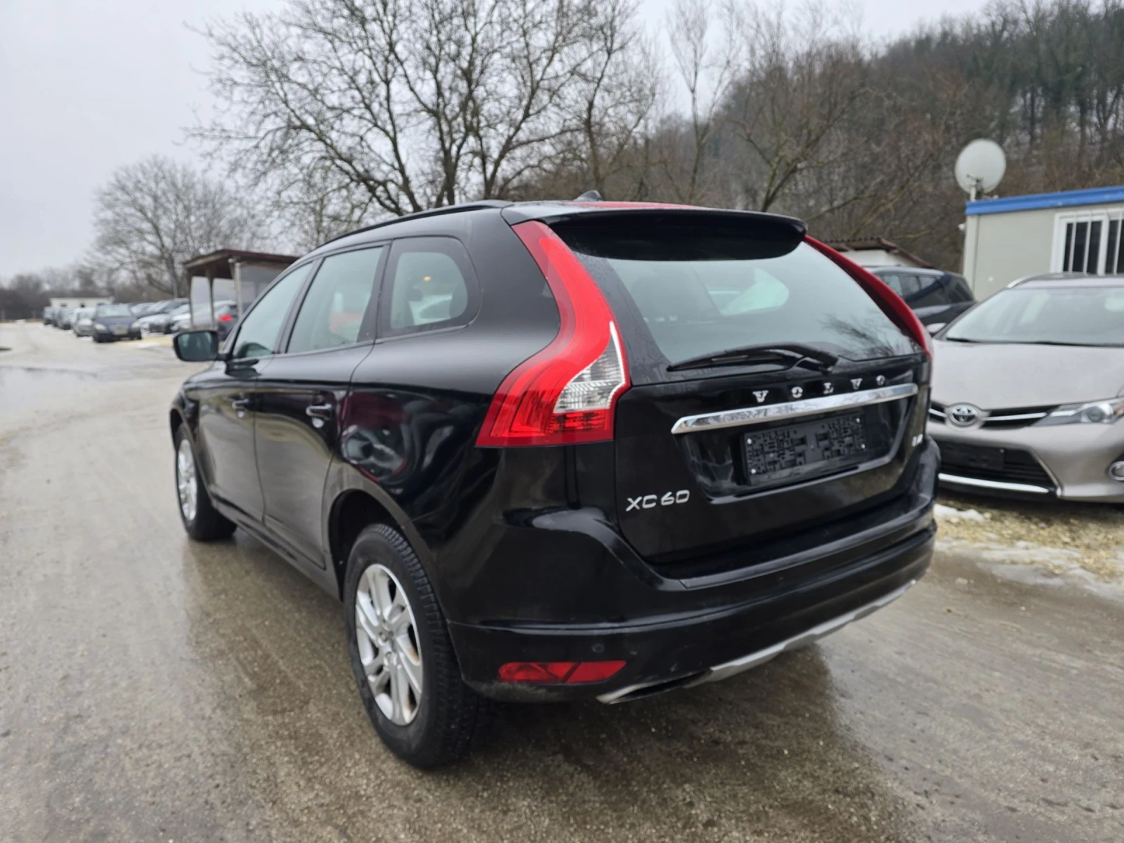 Volvo XC60 2.0d 190к.с 4х4  - изображение 3
