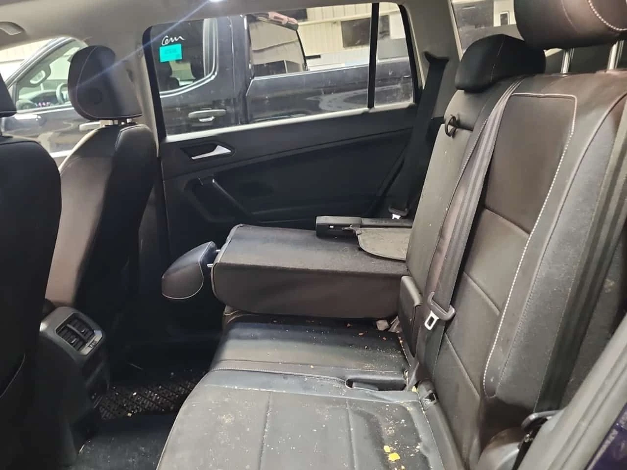 VW Tiguan * COMFORTLINE * CARFAX * ОТ ПРЕДСТАВИТЕЛСТВО * , снимка 12 - Автомобили и джипове - 53948445