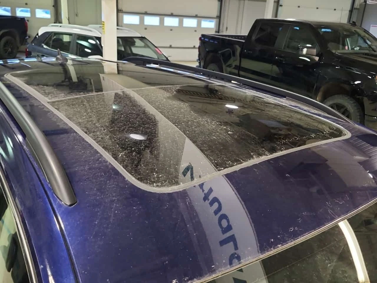 VW Tiguan * COMFORTLINE * CARFAX * ОТ ПРЕДСТАВИТЕЛСТВО * , снимка 7 - Автомобили и джипове - 53948445