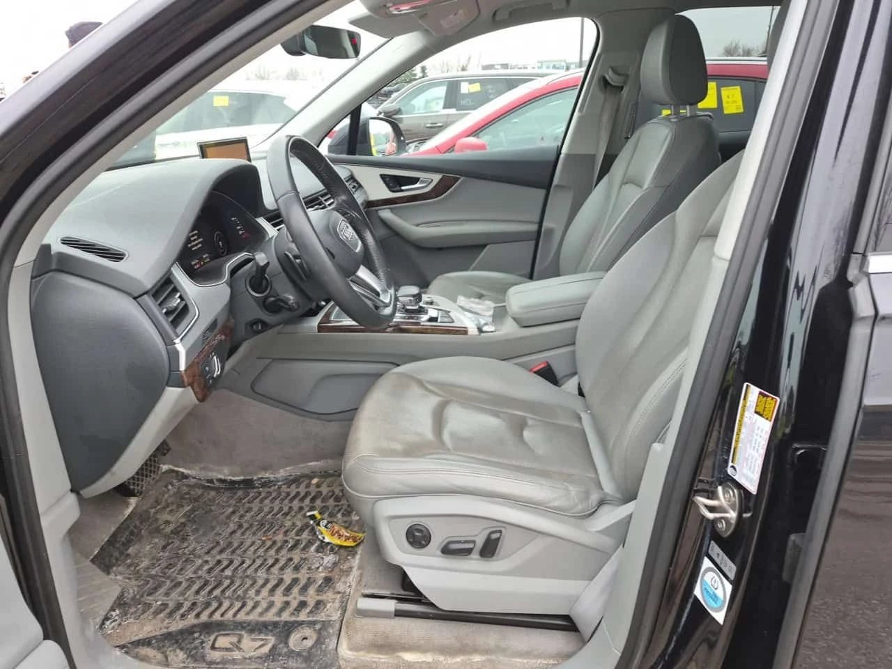 Audi Q7 PROGRESSIV/CARFAX/2 КЛЮЧА/ОБДУХ/ПАНО, снимка 7 - Автомобили и джипове - 54072766