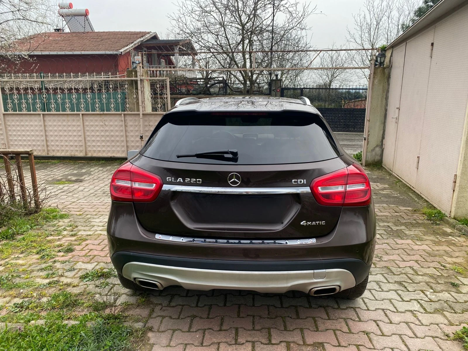 Mercedes-Benz GLA 220, снимка 8 - Автомобили и джипове - 54209546