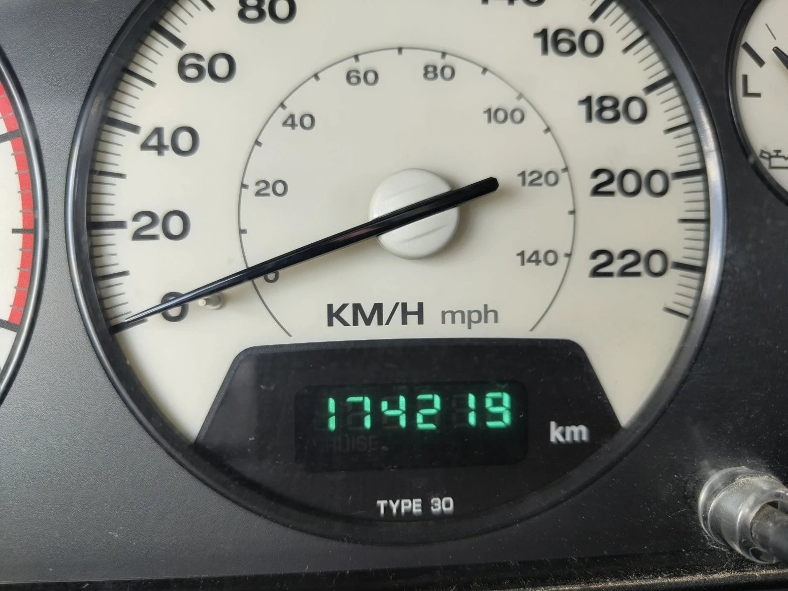 Jeep Grand cherokee, снимка 12 - Автомобили и джипове - 54439553