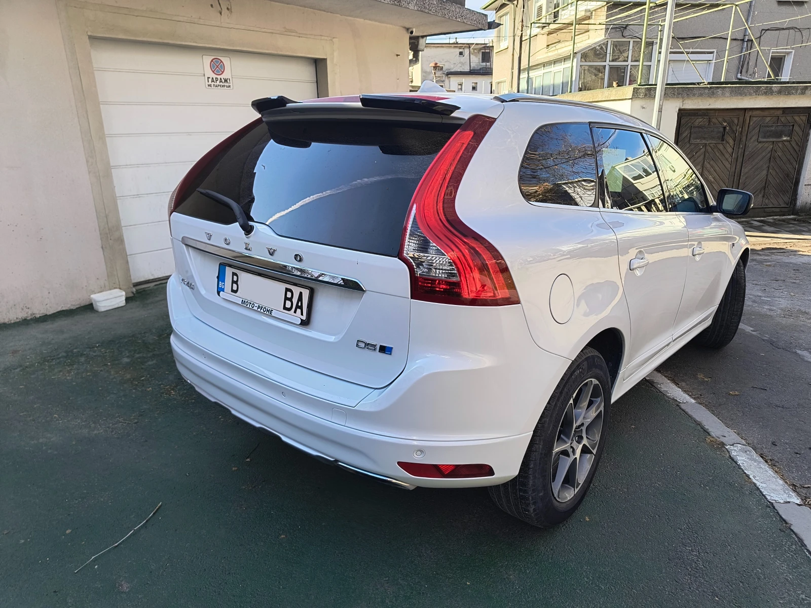 Volvo XC60 2.4/D5/215k.c/AWD 4x4 Moto-Pfohe, снимка 2 - Автомобили и джипове - 54633675