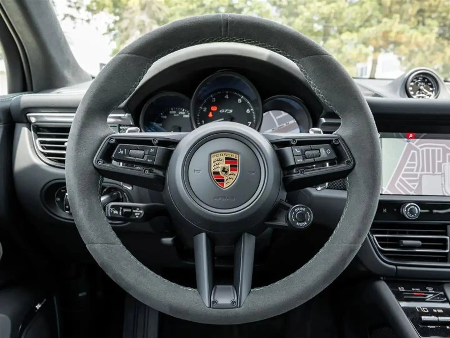 Porsche Macan GTS* Burmester * AвтоКредит * (ЦЕНА ДО БГ), снимка 8 - Автомобили и джипове - 55185106