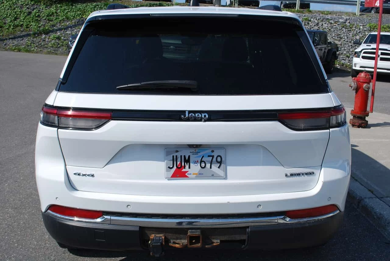 Jeep Grand cherokee Limited | CARFAX | АВТОКРЕДИТ БЕЗ ПЪРВОНАЧАЛНА, снимка 5 - Автомобили и джипове - 55270588