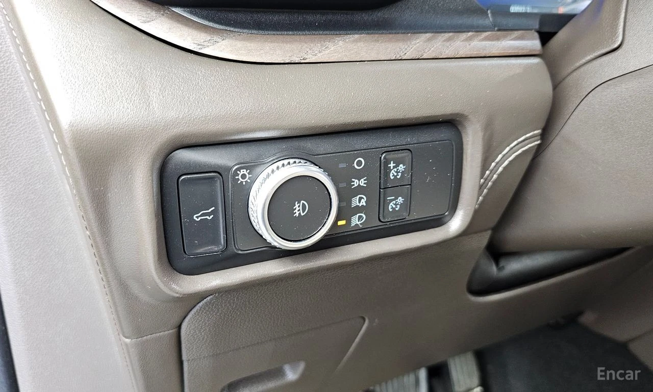 Ford Explorer * КРАЙНА ЦЕНА ДО БЪЛГАРИЯ * АВТОКРЕДИТ, снимка 12 - Автомобили и джипове - 55538676