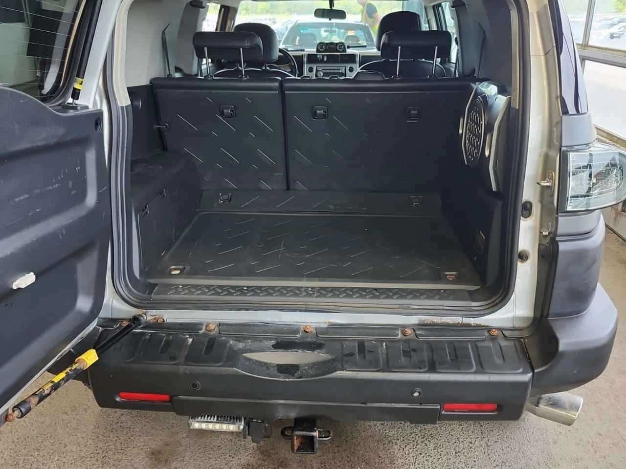 Toyota Fj cruiser 4WD 4DR AUTO * ���������� ��� ������������ ������ | Mobile.bg � ����������� 13