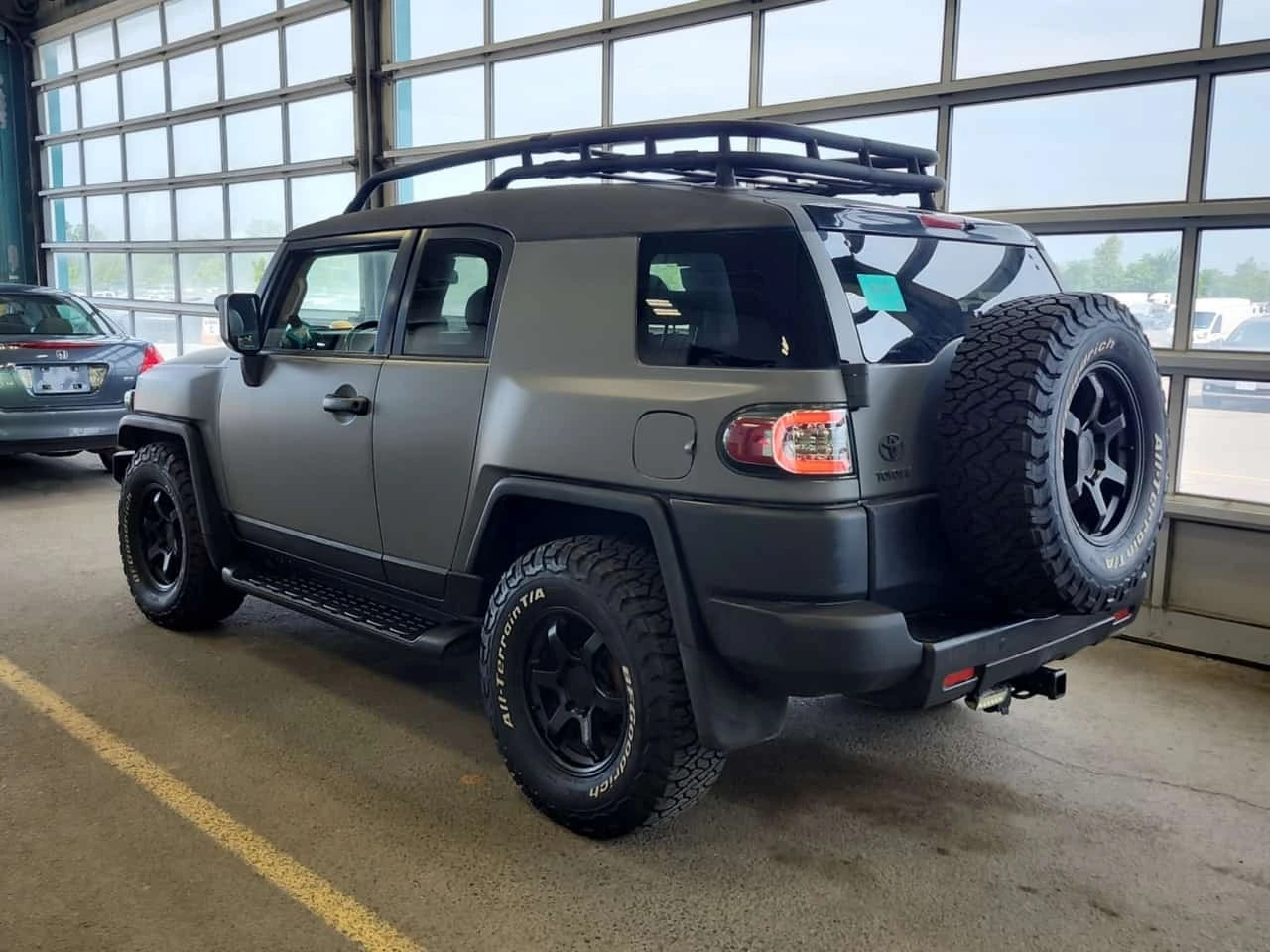 Toyota Fj cruiser 4WD 4DR AUTO * ���������� ��� ������������ ������ | Mobile.bg � ����������� 6