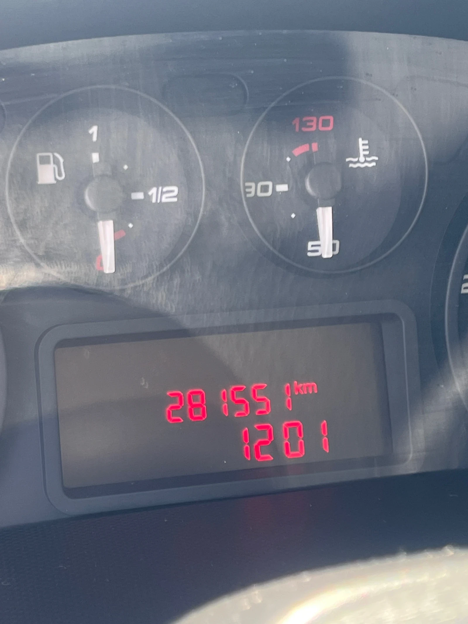 Iveco Daily 35s17 / 3000cc - 170к.с / Климатроник - изображение 5