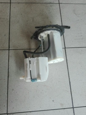 бензинова помпа тойота рав 4 2.0ввти 07г