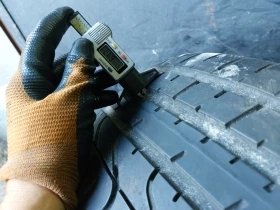 Гуми Летни 235/50R19, снимка 6