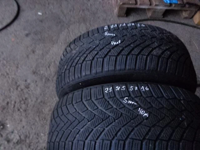 Гуми Зимни 215/55R16, снимка 4 - Гуми и джанти - 12765155