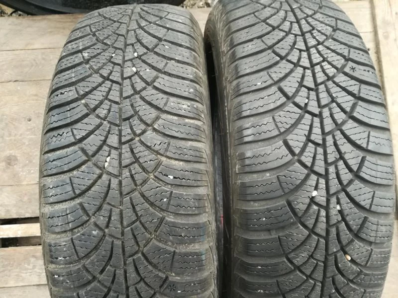 Гуми Зимни 185/60R15, снимка 7 - Гуми и джанти - 20432915