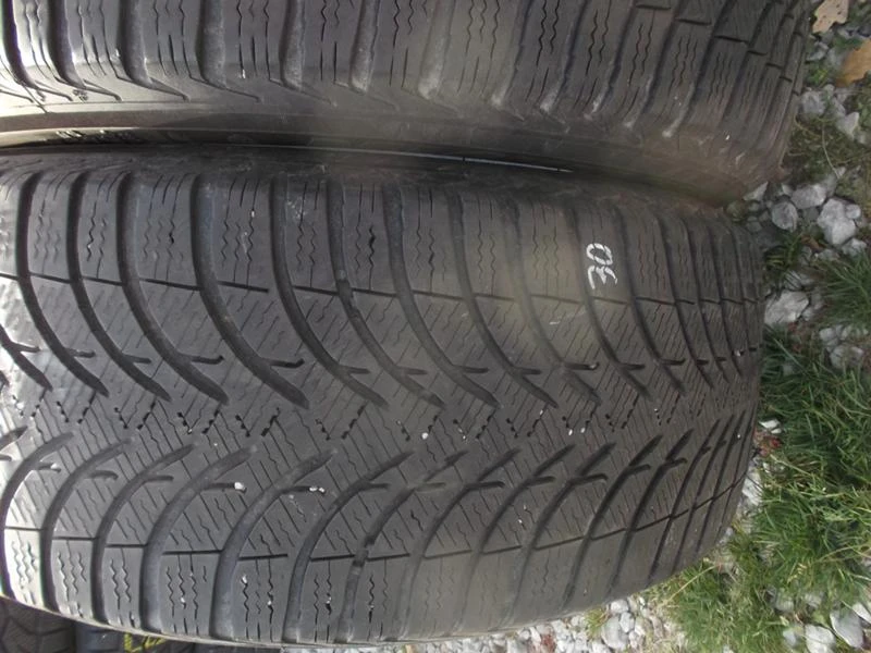 Гуми Зимни 215/55R16, снимка 2 - Гуми и джанти - 23263147