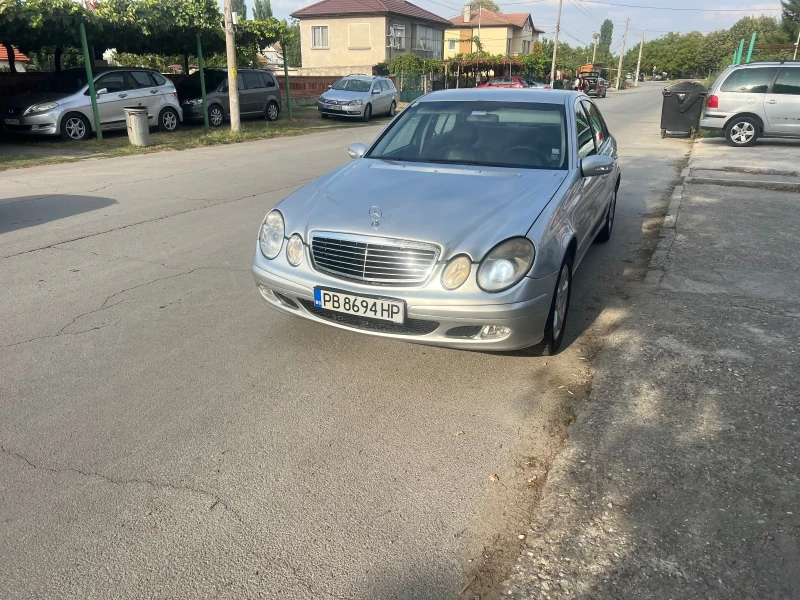 Mercedes-Benz E 200, снимка 2 - Автомобили и джипове - 47545337