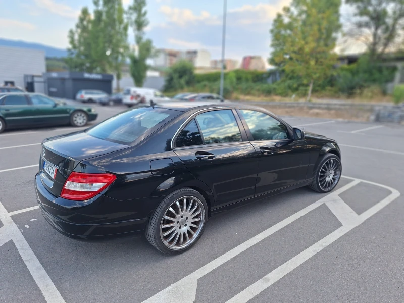 Mercedes-Benz C 180 Спешно, снимка 1 - Автомобили и джипове - 47894927