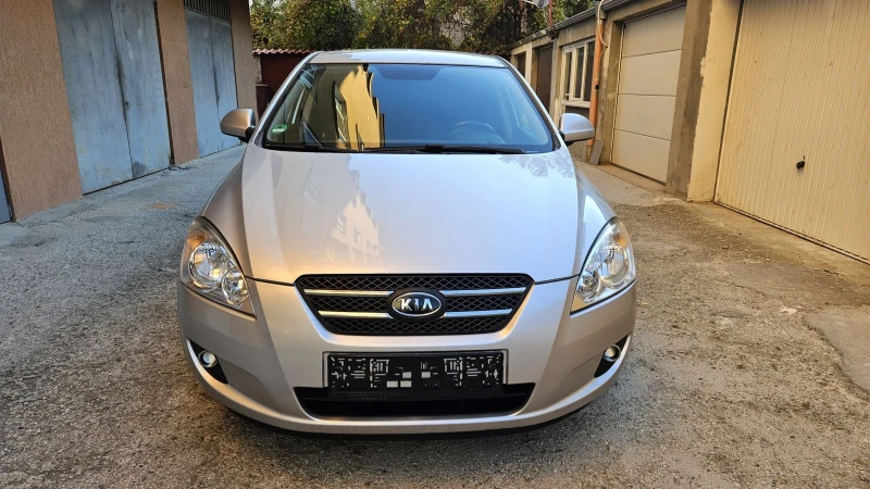 Kia Ceed 1.6 * Кожа * Печка * , снимка 5 - Автомобили и джипове - 47899353