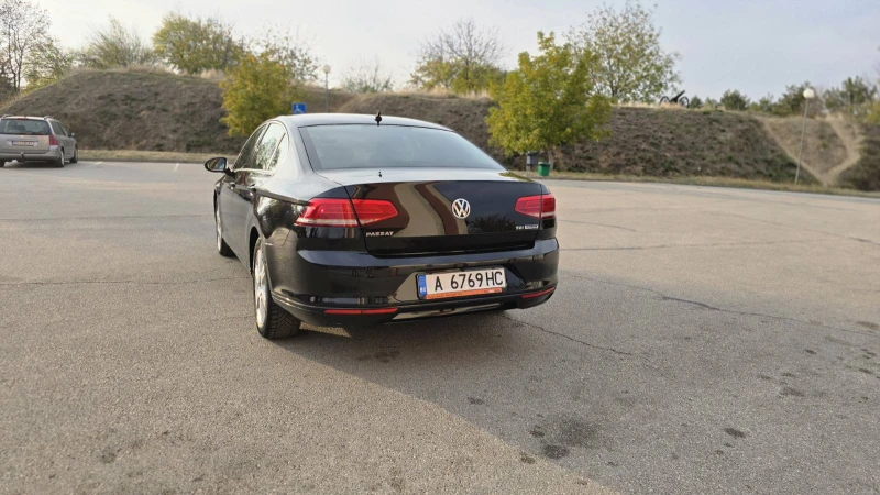 VW Passat, снимка 5 - Автомобили и джипове - 48461199