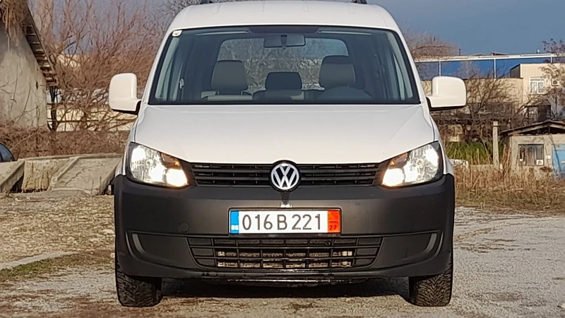 VW Caddy Klima Navi , снимка 8 - Автомобили и джипове - 48539093