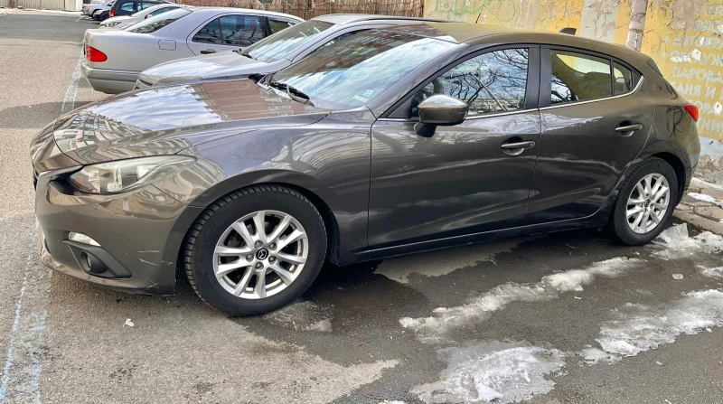 Mazda 3 Skyactive, снимка 4 - Автомобили и джипове - 48811876