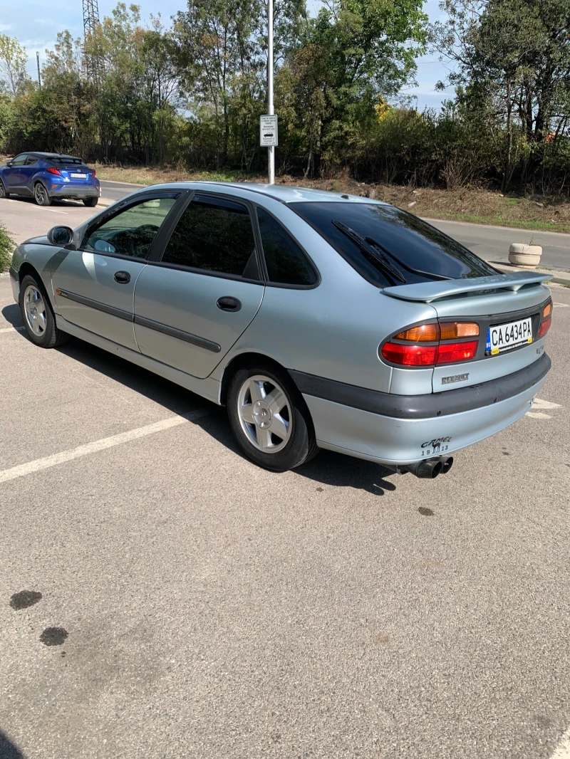 Renault Laguna Dedicace, снимка 3 - Автомобили и джипове - 49109608