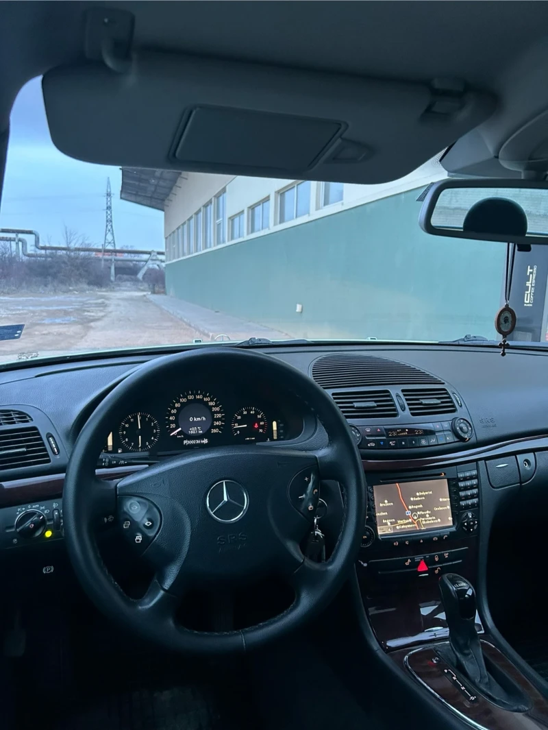 Mercedes-Benz E 200 W211, снимка 8 - Автомобили и джипове - 49261492